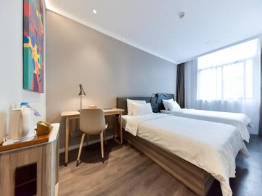 Hanting Youjia Hotel (Shanghai Hongqiao Railway Station Beidi Road)