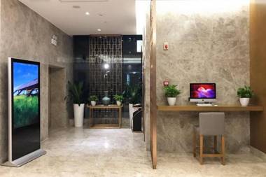 Home Inn Plus Shanghai Middle Ring Jinshajiang Road Fengzhuang Metro Station