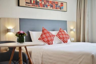 Hanting Hotel Shanghai Jufeng Road Metro Station