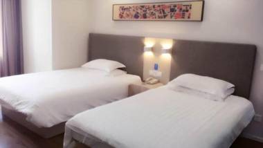 Hanting Hotel White Bridge outside the Bund Shanghai