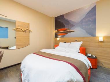 Thank Inn Chain Hotel Shanghai Songjiang District Yongfeng Road Store