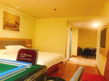 Jun Hotel Jiangsu Suzhou Kunshan Huaqiao Town Zhaofeng Road Metro Station