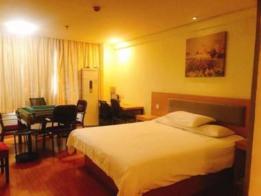 Jun Hotel Jiangsu Suzhou Kunshan Huaqiao Town Zhaofeng Road Metro Station