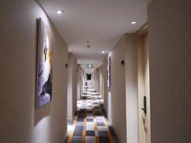 Shell Hotel Shanghai Normal University Hongcao Road Metro Station Guiping Road