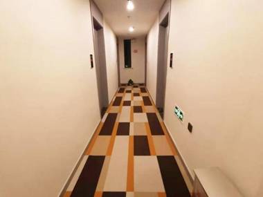 Shell Hotel Shanghai Jinshan Wanda Plaza