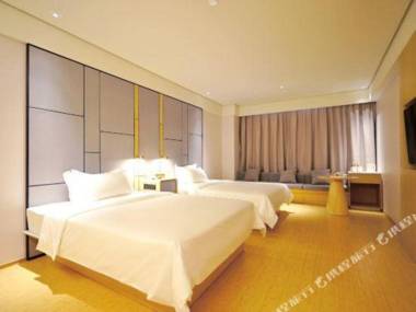 Easy Go Inn (Shanghai Hangtou Xinchang Old Town)