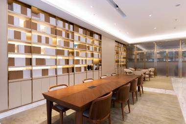 Ji Hotel Shanghai Jiangning Road Metro Station