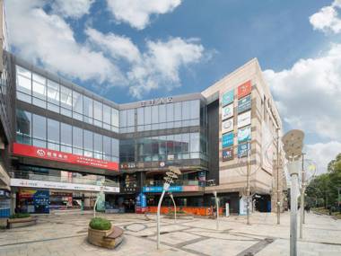 Ji Hotel Shanghai Gucun Park Metro Station