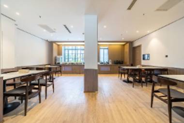 Hanting Hotel Shanghai Qingpu New Town Metro Station