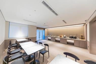 Hanting Hotel Shanghai Xiaonanmen Metro Station