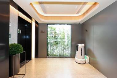 Ji Hotel Shanghai Xujiahui Caobao Road Metro Station