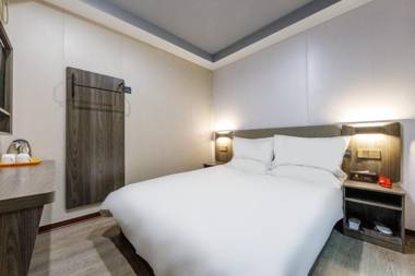 Hi Inn Shanghai Xujiahui Caobao Road