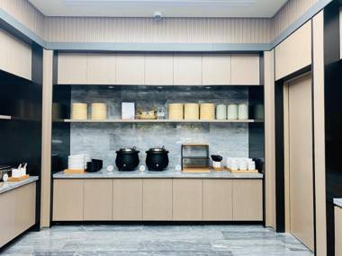 Ji Hotel Shanghai Meilong Wanhui International Plaza