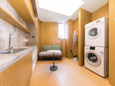 Ji Hotel Shanghai People's Square Chengdu North Road