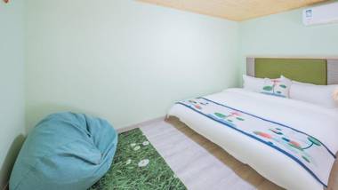 Floral Hotel Shanghai Pudong Mingyuge Theme Shanghai International Tourism Resort