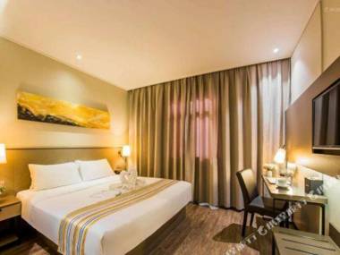 Home Inn Plus (Shanghai Pudong Airport)