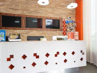 Pod Inn Shanghai Xiuyan Road Metro Station