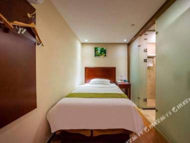 GreenTree Inn (Shanghai East Xietu Road)