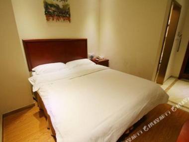 GreenTree Inn (Shanghai East Xietu Road)