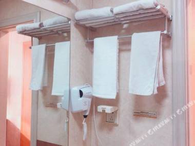 Super 8 Hotel (Shanghai Wujiaochang)