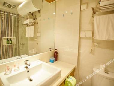 Zhanhong Apartment Hotel (Shanghai Disneyland Wanda Plaza)