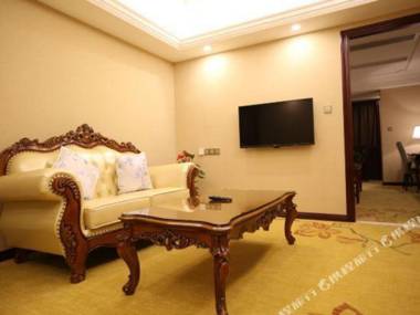 Vienna International Hotel (Shanghai Zhujing)