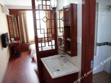 Jinyi Holiday Hostel (Shanghai South Songjiang Railway Station)