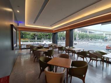 Ji Hotel Shanghai Jinjiang Action Park Metro Station