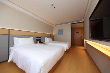 Ji Hotel Shanghai Tangzhen Metro Station