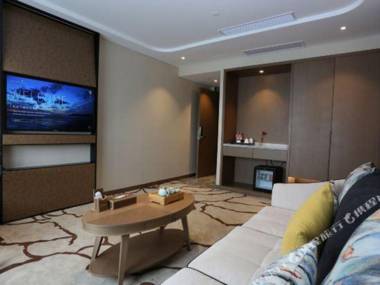 Huhua International Hotel (Shanghai Heqing Road)