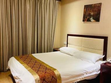 Shanghai Liantai Holiday Hotel (Gongfu Xincun Metro Station)