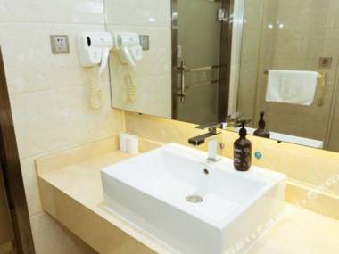 Sushi Light Luxury Hotel (Shanghai Songjiang Rongle East Road)