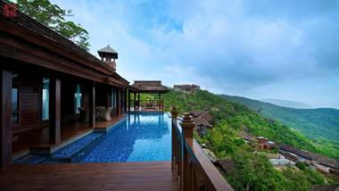 Yalong Bay Earthly Paradise Birds Nest Resort (Mountain Villas)