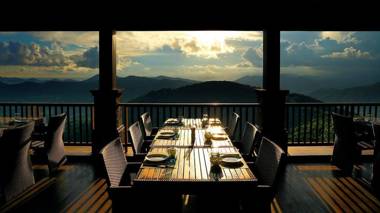 Yalong Bay Earthly Paradise Birds Nest Resort