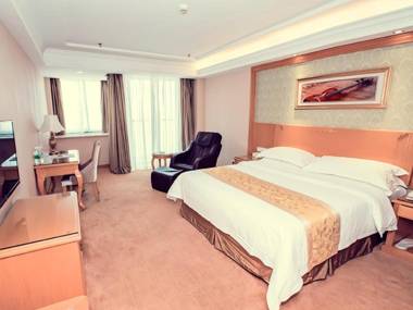 Vienna Hotel Rugao Zhengxiang Square
