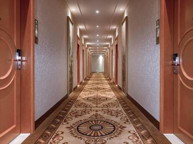 Vienna Hotel (Quanzhou West Lake Store)