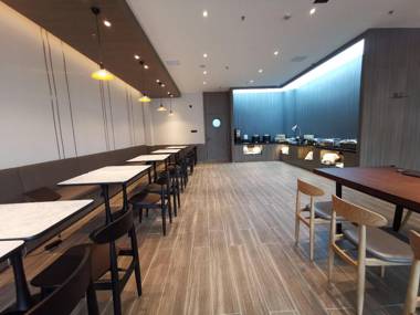 Hanting Hotel Quanzhou Jiangnan Xingxian Road