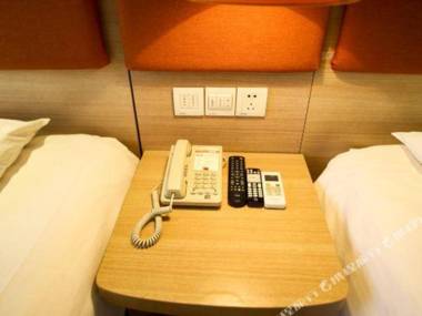 Ru Jia Jiu Dian neo(Qin Huang Dao Kai Fa Qu Qi Lian Shan Nan Lu Dian )