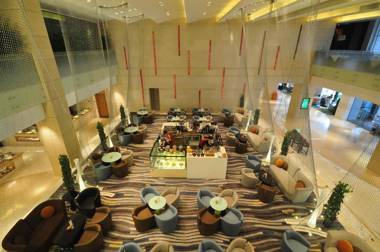 Holiday Inn Qingdao City Center an IHG Hotel - Shopping MALL