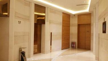 Holiday Inn Qingdao City Center an IHG Hotel - Shopping MALL