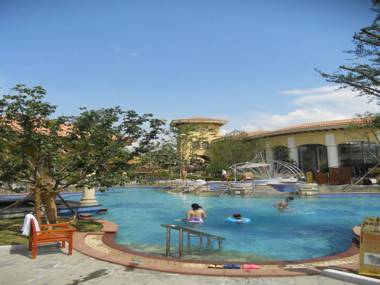 Qingdao Xianggen Hot Spring Resort