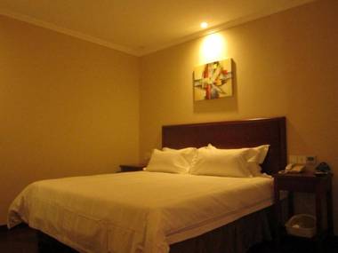 GreenTree Inn Shandong Qingdao Jiaozhou Datong Mansion Express Hotel