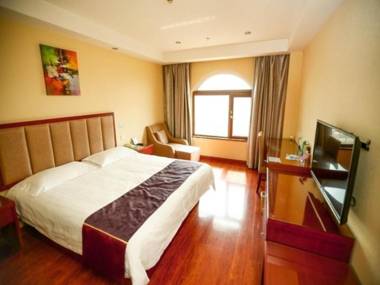 GreenTree Inn Shandong Qingdao Wuyishan Road Jiashike Shopping center Business Hotel