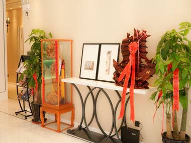 Galaxy Holiday Hotel