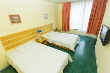 Qingdao Home Iinn Chengyang Zhengyang Middle Road Branch