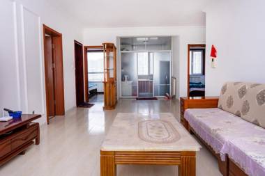 青岛金沙滩全家幸福三居室四床公寓Golden Beach Happiness Holiday Apartment