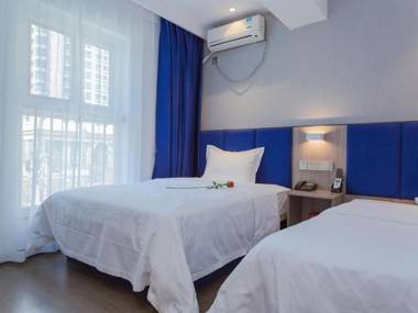 7 Days Premium·Qingdao Railway Station