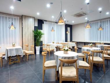 Thank Inn Plus Hotel Shandong Qingdao Olympic Sailing May 4th Square