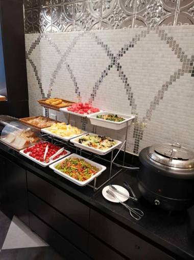 Orange Hotel Select Qingdao Wusi Square