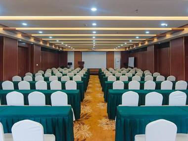 Vienna Classic Hotel Qingdao Chengyang Liuting Airport